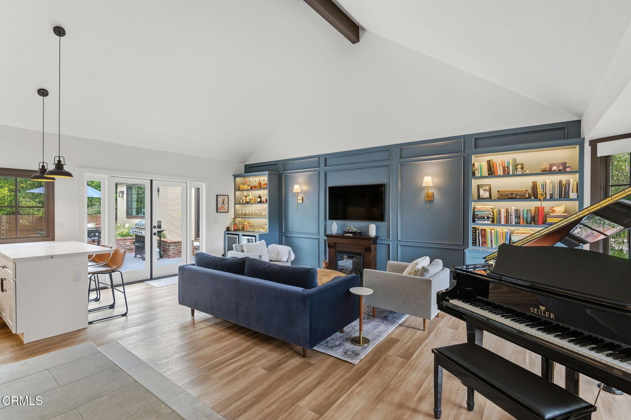 05-Living Room