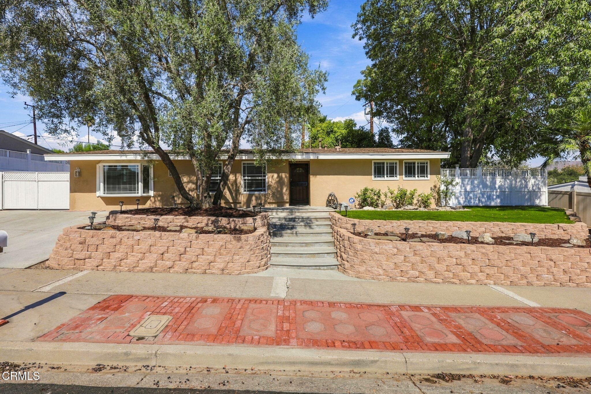 1-web-or-mls-779_Spalding_St_Thousand_Oa
