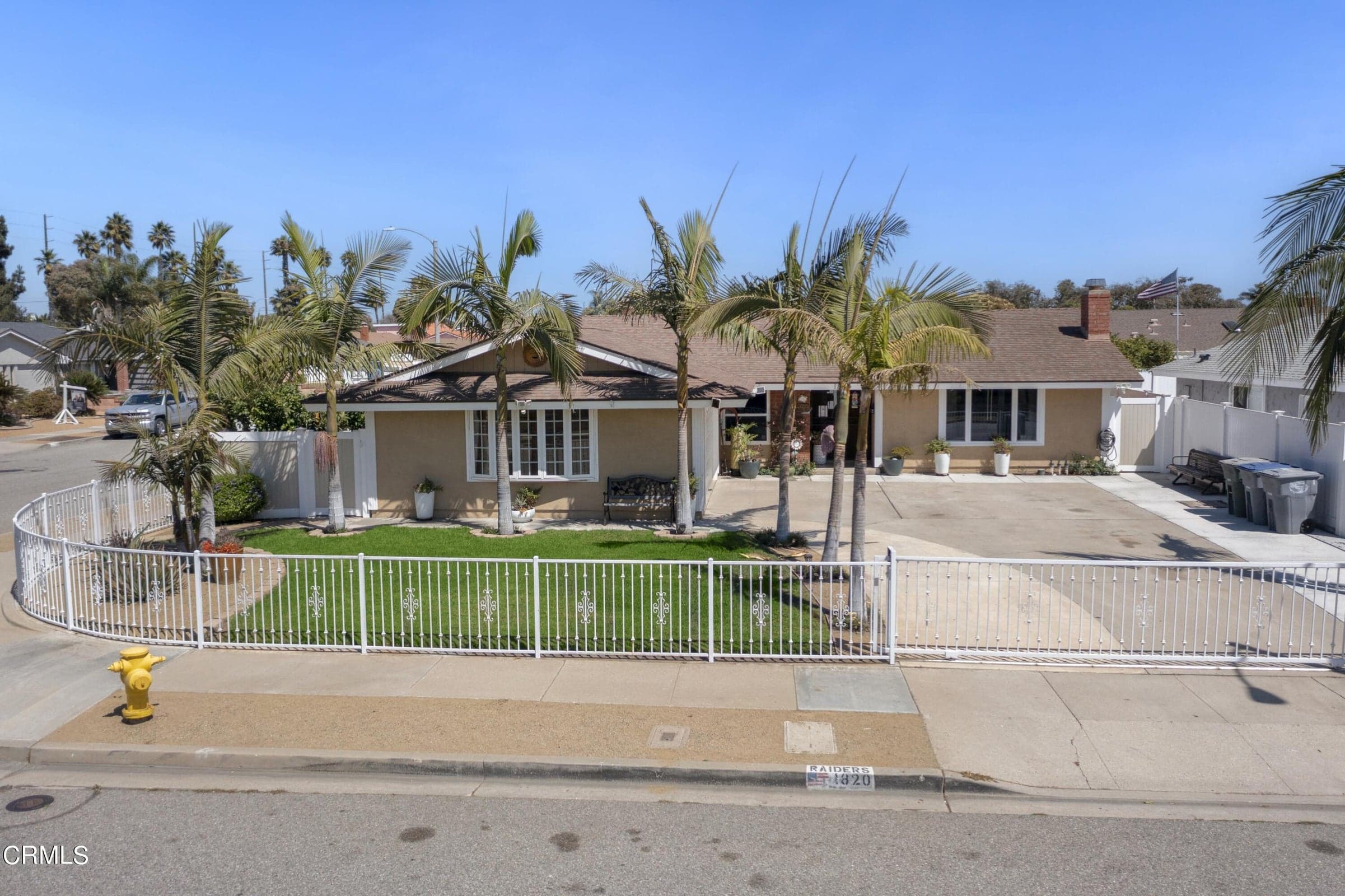 1130-gallatin-place-oxnard-ca-usa-002