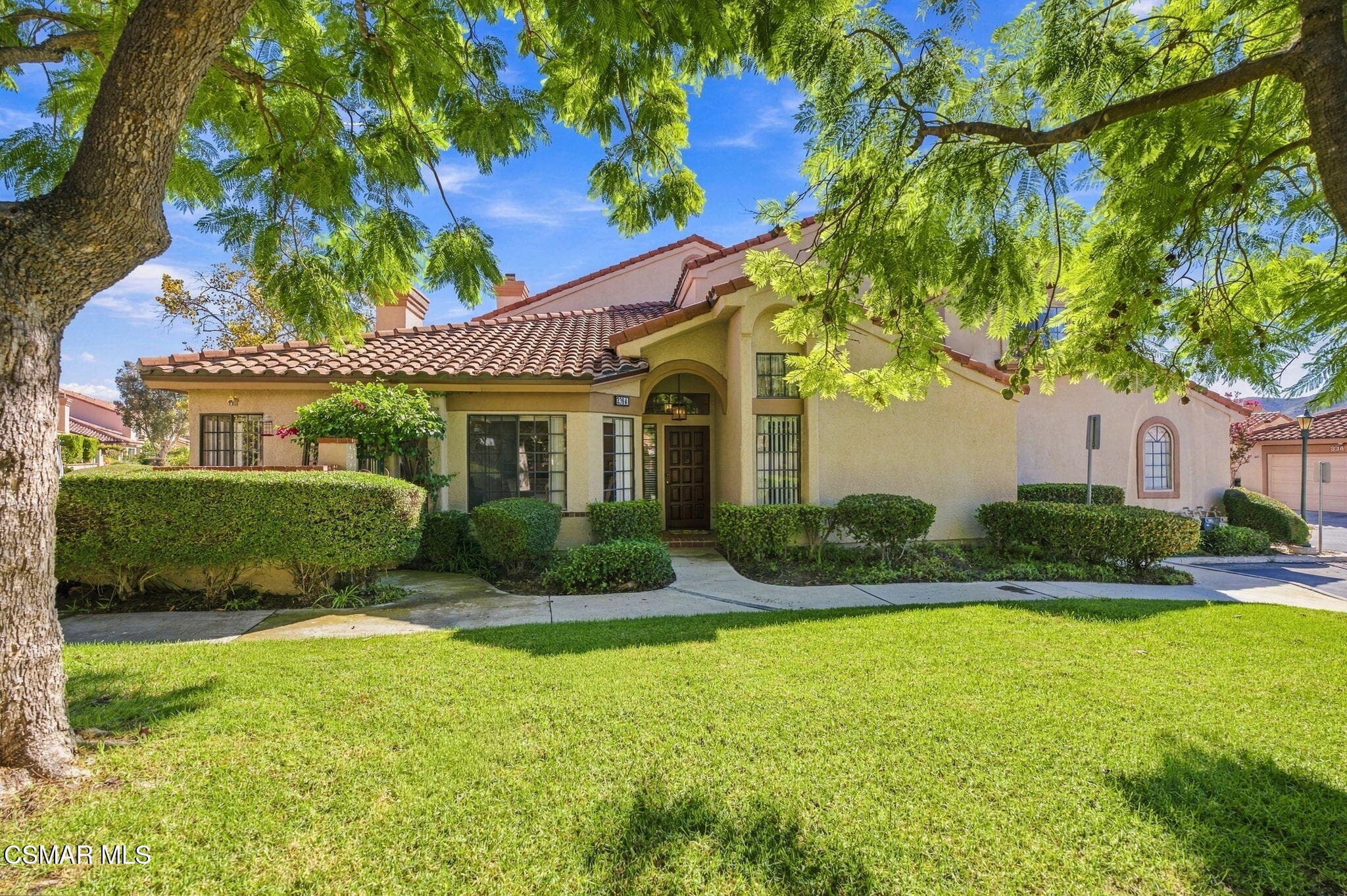 2-web-or-mls-330-country-club-dr-a
